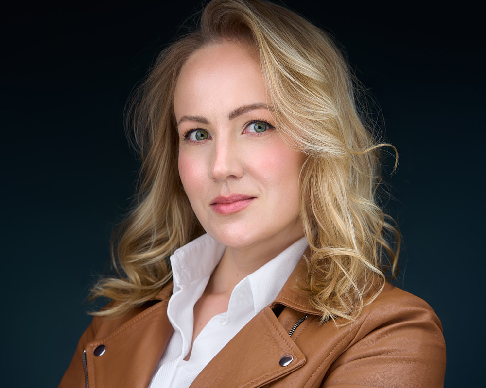 Portret biznesowy kobiecy mocny