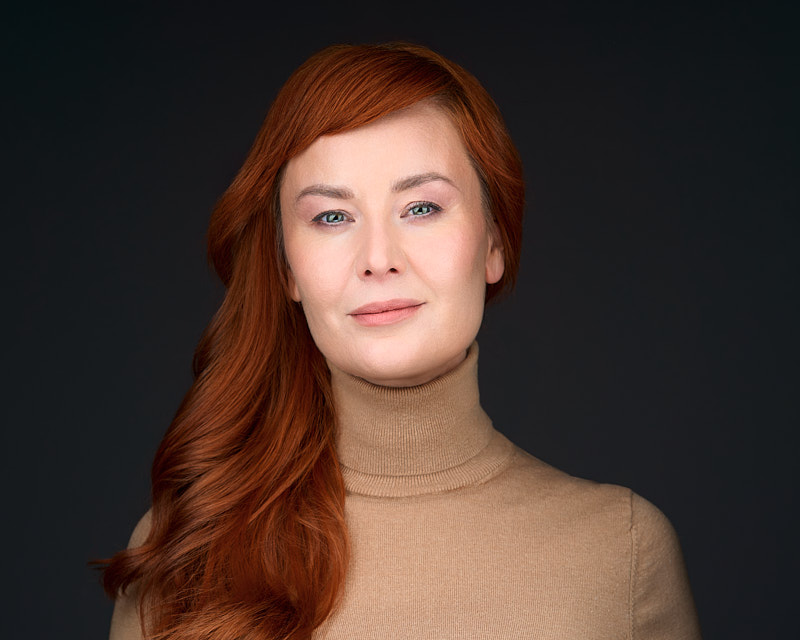 Zdjęcie z mobilnego studio fotograficznego – sesja portretowa w Warszawie