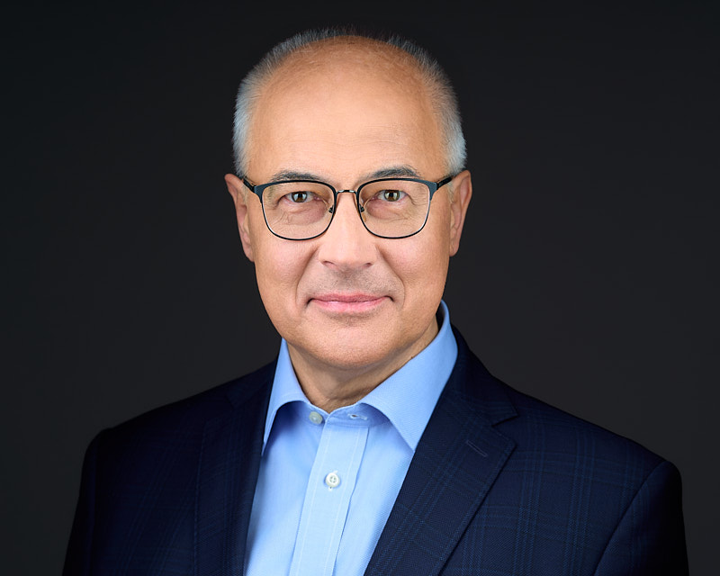 Zdjęcie portretowe pracownika IBM Polska wykonane w siedzibie firmy