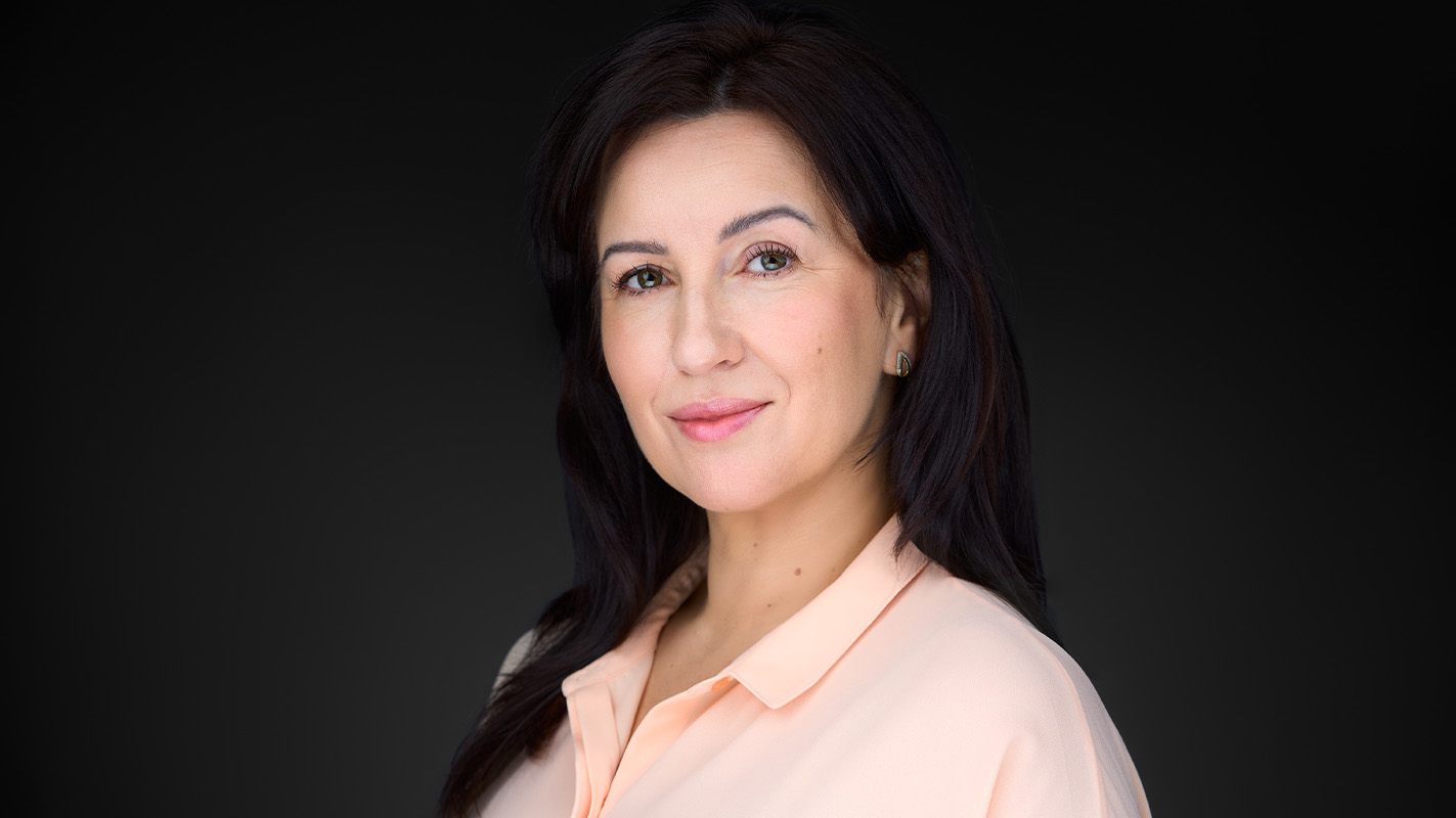 Zdjęcie biznesowe - portret kobiety w skórze