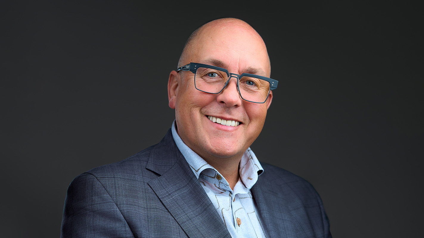 Zdjęcie biznesowe - portret kobiety w marynarce